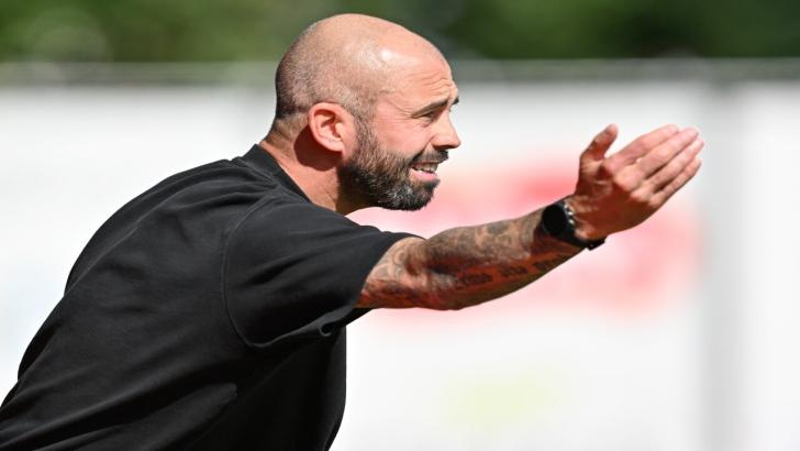 Mechelen coach Steven Defour